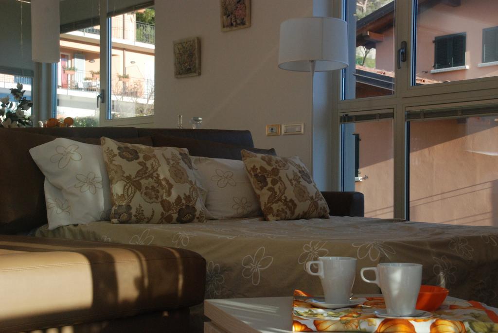 Apartament Residenza Simona Mezzegra Pokój zdjęcie